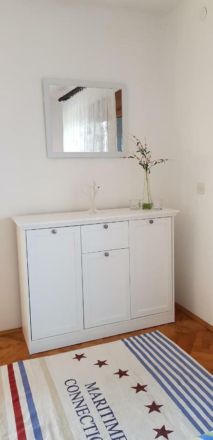 Sofia Apartment Njivice
